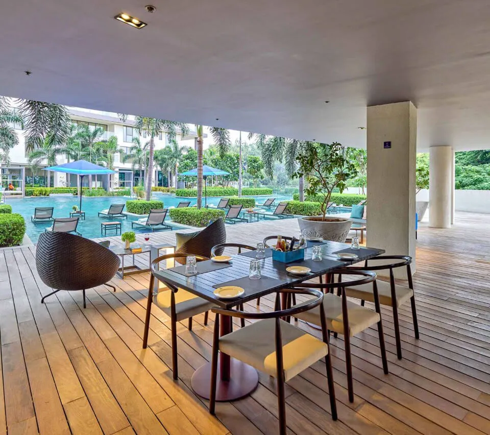 embassy-lake-terraces-features embassy-lake-terraces-features